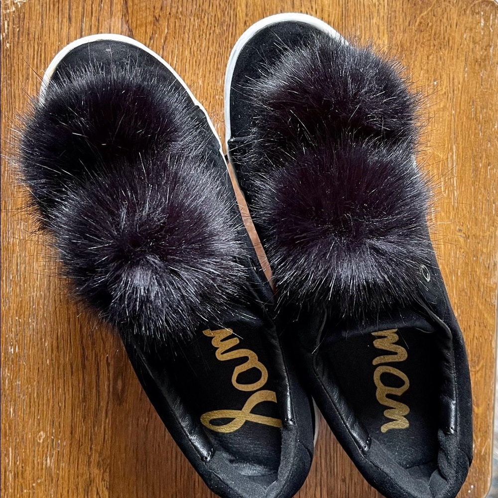 Sam Edelman Black Pom Pom Sneakers Size 6.5